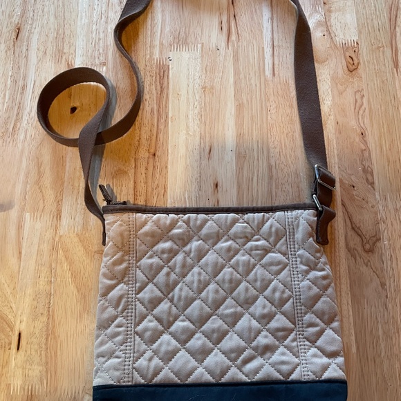 Lands' End Beige and Black Quilted Shoulder Bag - Picture 2 of 3